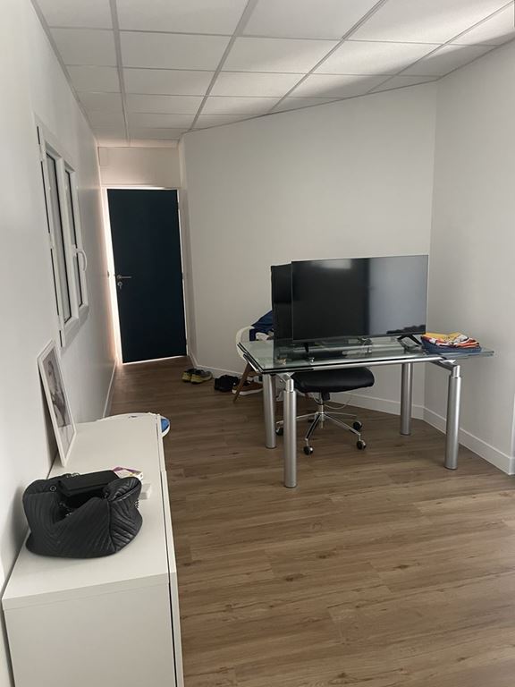 Entrepôt VILLEJUST (91140) 123 Commerce