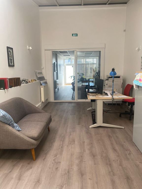 Local commercial RIS ORANGIS (91130) 123 Commerce