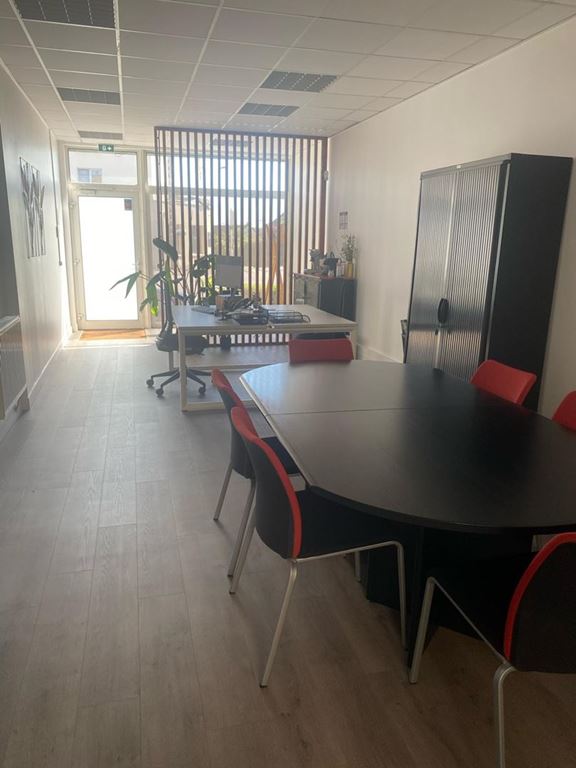 Local commercial RIS ORANGIS (91130) 123 Commerce